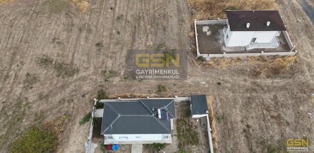 2-ÇANAKKALE BİGA ÇEŞMEALTI MEVKİİNDE DENİZE 500 M. MESAFEDE VİLLA İMARLI ARSA